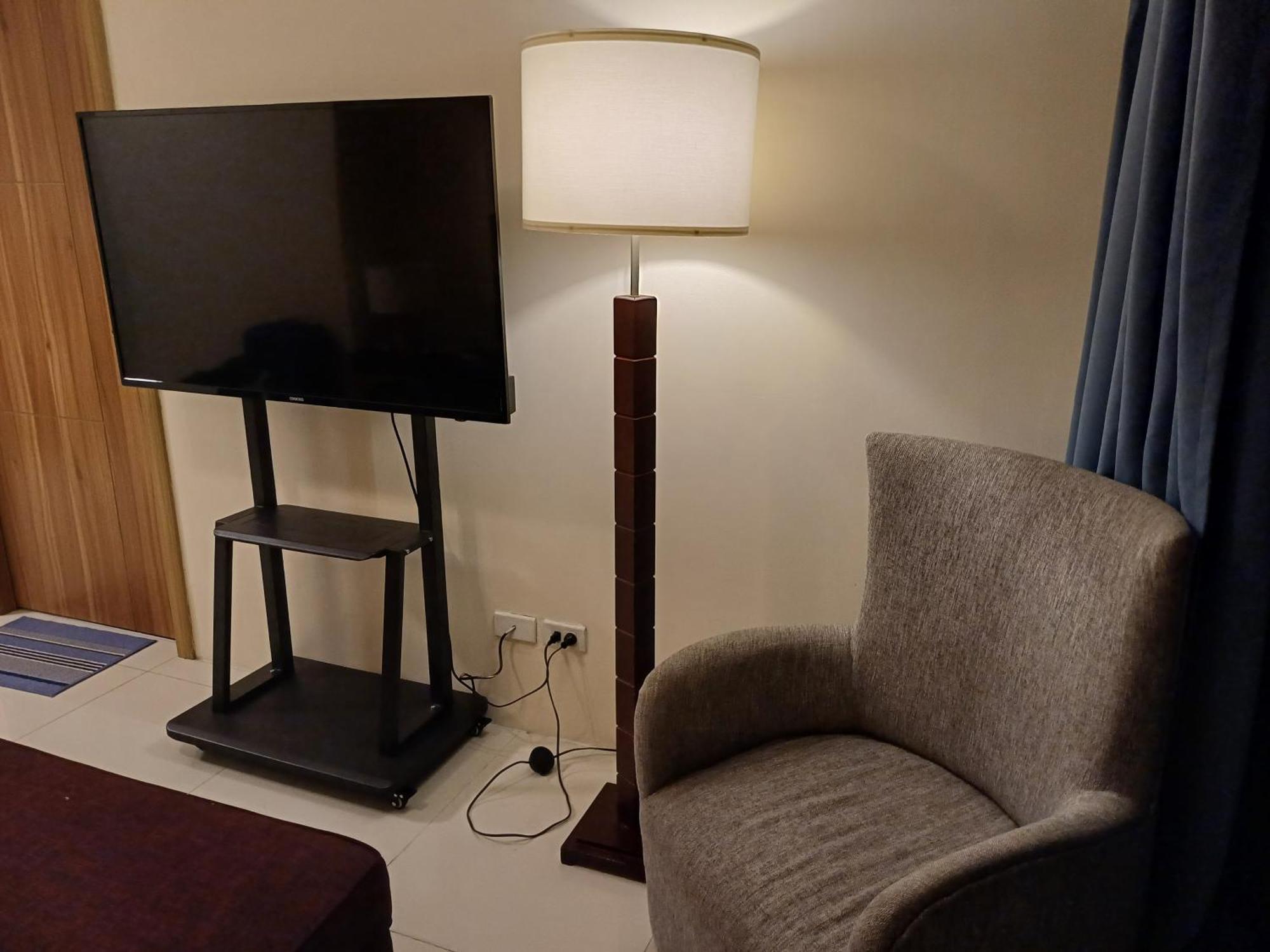 Roxas Blvd Stunning Studio Condo Near Us Embassy マニラ市 エクステリア 写真